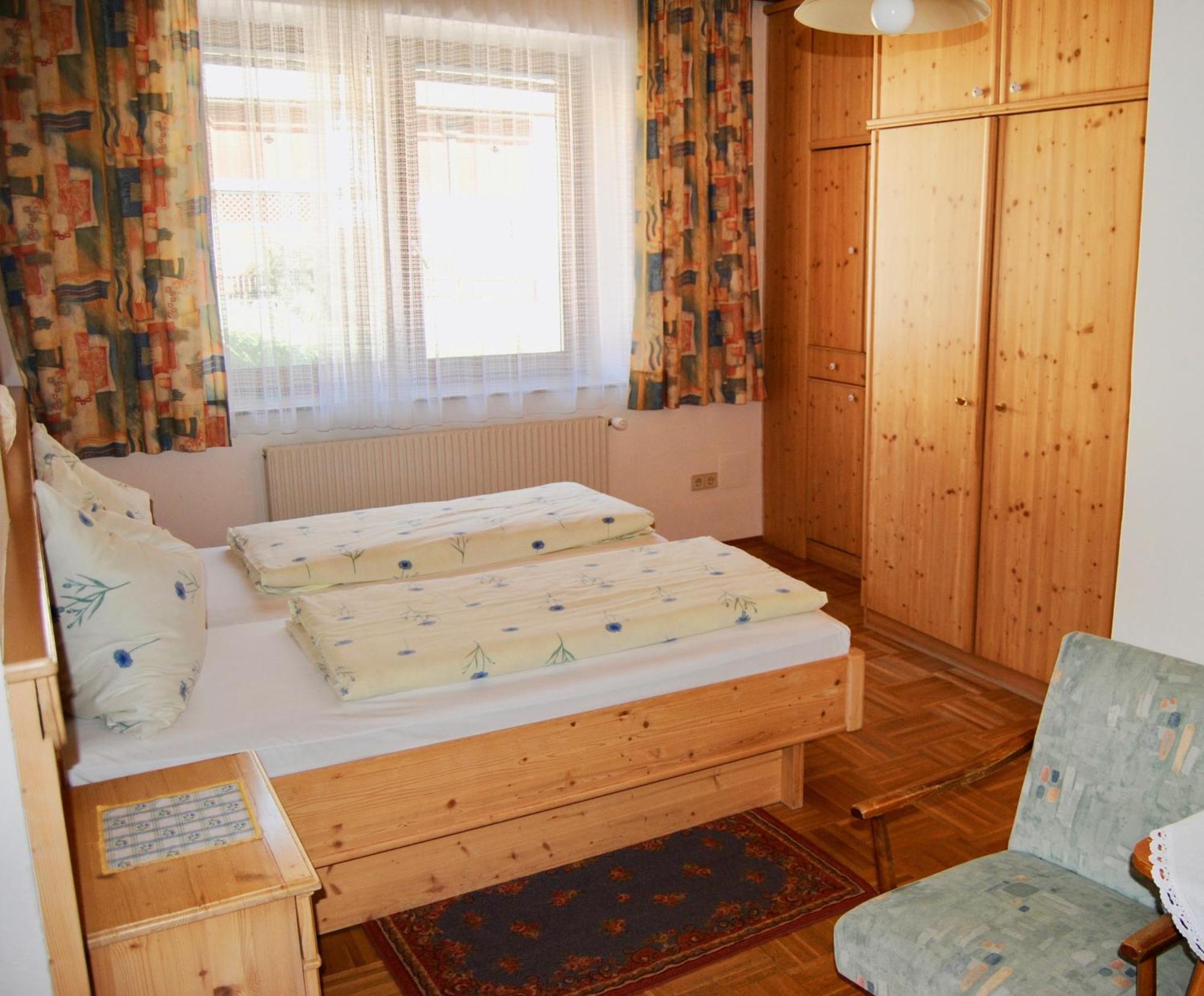 Fruehstueckspension Kirchenwirt Obervellach Exteriör bild
