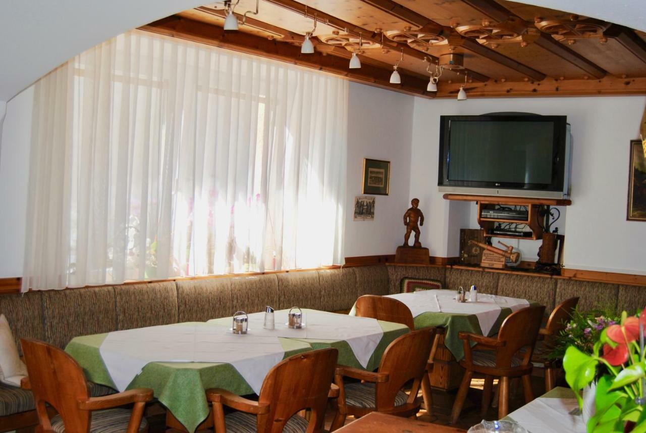 Fruehstueckspension Kirchenwirt Obervellach Exteriör bild